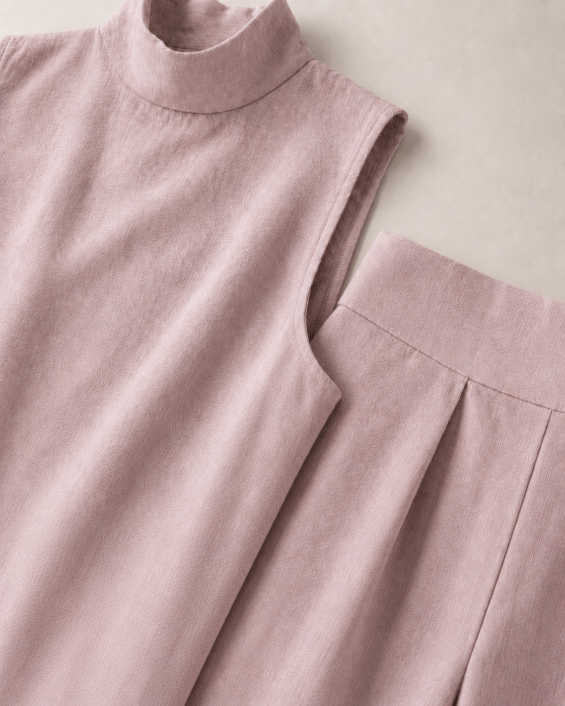 Sculpted Linen Co-ord Set with High-Neck Top and Wide-Leg Trousers