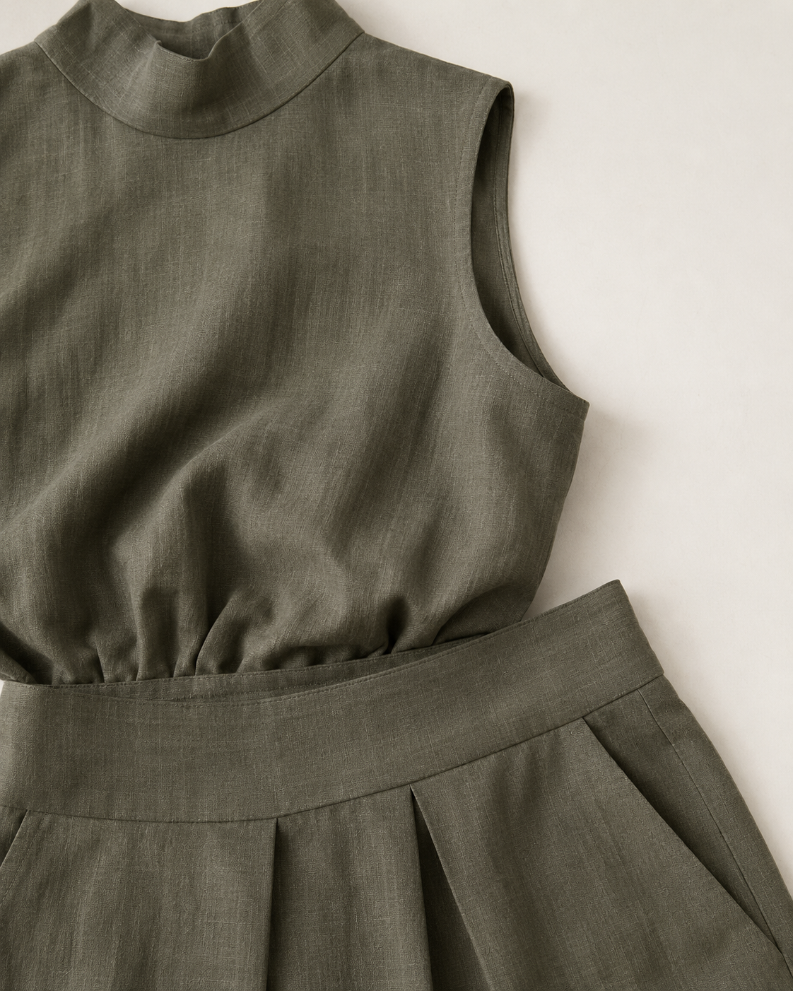 Sculpted Linen Co-ord Set with High-Neck Top and Wide-Leg Trousers