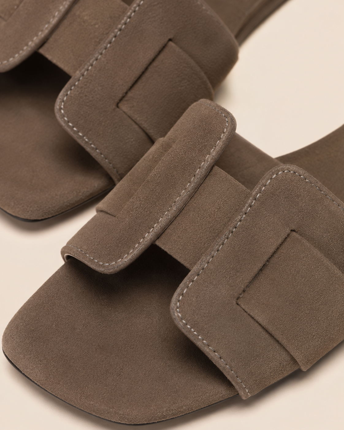 Soft Earth Flat Sandals with Wide Straps (Cópia)